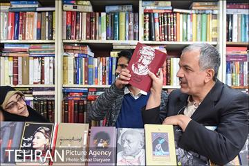 چهارمین دوره کتابگردی با حضور احمد مسجدجامعی‎ 37