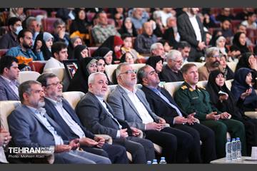 دیدار شهردار تهران با پیشکسوتان عرصه ایثار و شهادت منطقه 17 40
