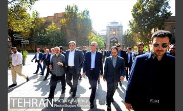 بازدید شهردار تهران از دروازه ملی و میدان مشق به مناسبت روز تهران 19