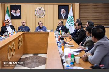 جلسه هم‌اندیشی با رابطین و فعالان اسکان آسیب دیدگان جنگ رمضان