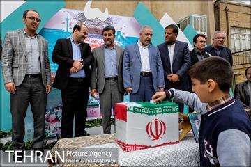 انتخابات شهردار مدرسه شهید کدخدایی 33
