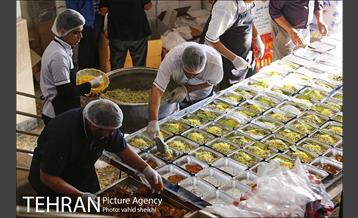 توزیع 3300 پرس غذا بین نیازمندان با کمک های مردمی 5