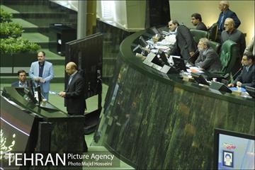 حضور شهردار تهران در جلسه علنی مجلس شورای اسلامی 18