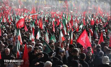 اقامه نماز بر پیکر آقای شهید ایران - 1 51