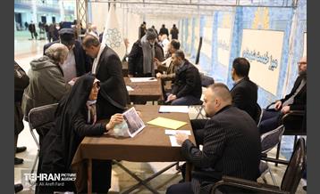 میز خدمت شهرداری تهران در نماز جمعه 26