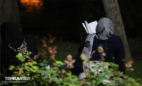 مراسم احیای شب بیست و سوم در مقبره شهدای بوستان سیمرغ 9