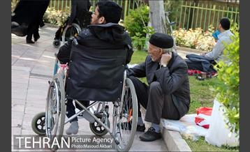 مراسم عیدانه معلولان در پارک بعثت 4