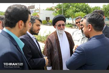 رونمایی از تندیس «خادم حرم» 10