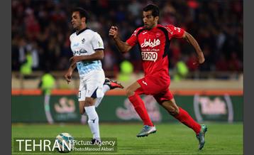 دیدار تیم های فوتبال پرسپولیس و پیکان