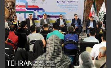 گفتگوی صمیمی دستفروشان مترو با مدیران شهری 8