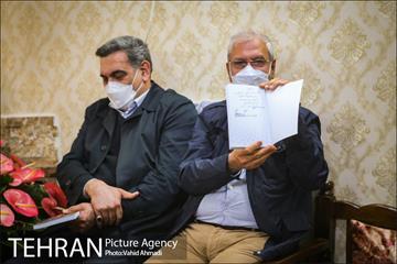 دیدار شهردار تهران با مادر شهیدان خالقی پور 20