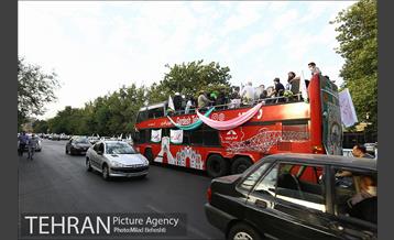 کاروان غدیر خوانى در خیابان هاى تهران 14