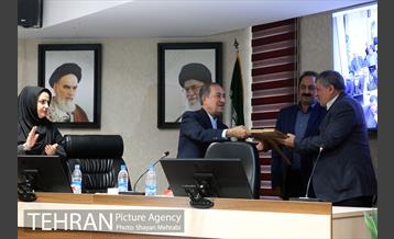 افتتاحیه ساختمان شورای عالی استانها با حضور شهردار تهران 32