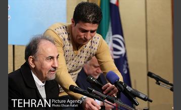 امضای تفاهم نامه همکاری توسعه حمل و نقل ریلی بین وزارت نفت و شهرداری تهران 24