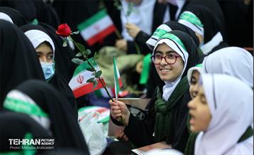 حضور شهردار تهران در حسینیه جماران تهران 12