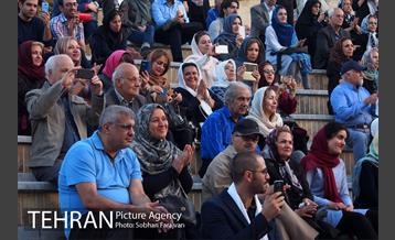 آیین زادروز محمدعلی بهمنی در نگارستان شهر 21