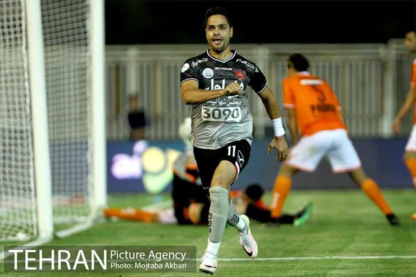 دیدار سایپا و پرسپولیس در لیگ برتر فوتبال 6
