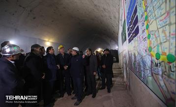 بازدید از تست گرم خط ۷ مترو 4