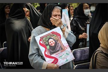 گرامیداشت شهدای مدافع سلامت 40