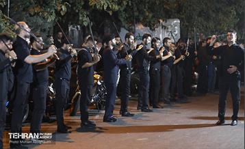 عزاداری شب تاسوعای حسینی در میدان منیریه 12