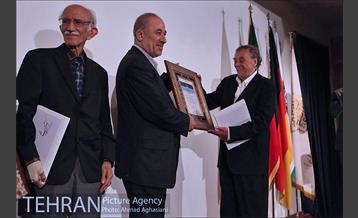 "کرنش به حافظ" در موزه هنرهای دینی امام علی 38