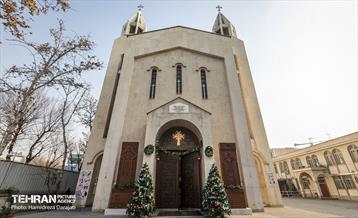 آیین عشای‌ ربانی در کلیسای سرکیس مقدس  29