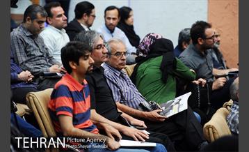 تجلیل از خبرنگاران و عکاسان عرصه دفاع مقدس با حضور شهردار تهران 4