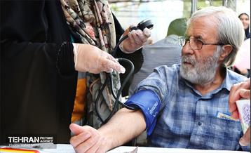 خدمت‌رسانی مواکب منطقه11 به نمازگزاران عید سعید فطر 2