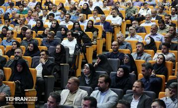 آیین تجلیل از برگزیدگان مناطق 22 گانه 50