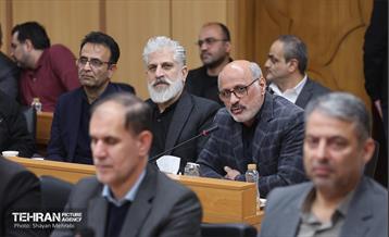 نشست هم‌اندیشی هیئت رئیسه اتاق اصناف تهران، روسای اتحادیه‌های صنفی تهران و هیئت امناء بازار تهران با شهردار تهران 33