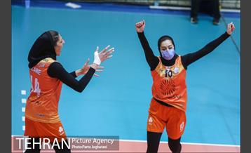 دیدار تیم های والیبال زنان پیکان و سایپا 31