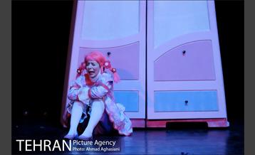 نمایش "شب اسرارآمیز" 11