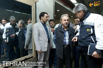 مترو سواری شهردار تهران به مناسبت روز جهانی بدون خودرو 10