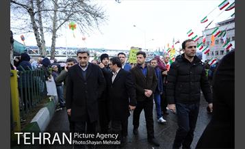 حضور شهردار تهران در راهپیمایی یوم الله 22 بهمن 11