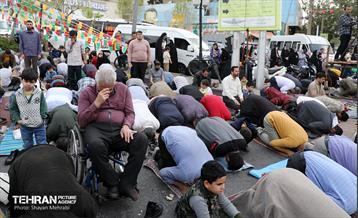 نماز عید فطر در مصلی تهران 10