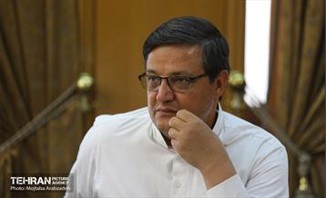 نقد و بررسی عملکرد معاونت منابع انسانی در سال گذشته و سال جدید 13