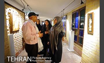 نمایشگاه هنری "فردا در آیینه" 33