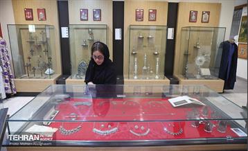 بازدید هیات دیپلماتیک از بناهای تاریخی منطقه ۱۲ 18