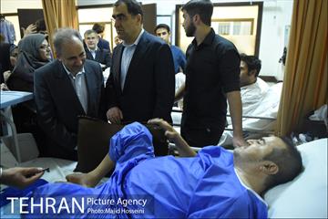 بازدید شهردار تهران و وزیر بهداشت از مراکز پزشکی و درمانی شهر 11