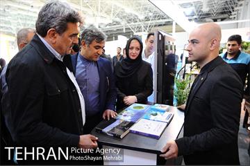 بازدید شهردار تهران از هجدهمین نمایشگاه بین المللى محیط زیست 11