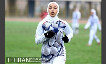 دیدار دو تیم فوتبال البرز و شهرداری بم 10