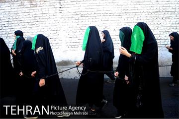 حرکت نمادین کاروان اُسرای کربلا در ده ونک 10