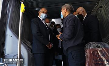 بـازدید شهردار تهران از اتوبوس‌های برقی و ون‌های ویژه جانبازان و معلولان 24