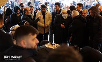 مراسم تشییع مرحوم محمدهادی چمران برادر مهدی چمران 3