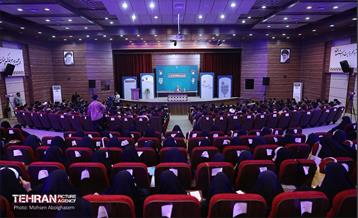 نشست جمعی از دانشجویان با شهردار تهران 2