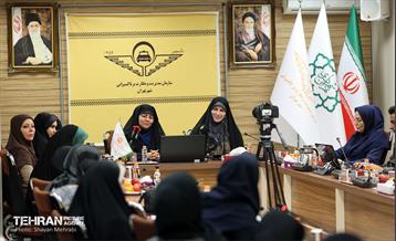 نشست هم‌اندیشی بانوان تاکسیران سرپرست خانوار 12