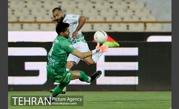 دیدار تیم های فوتبال استقلال تهران و ذوب آهن اصفهان 19