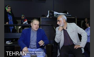 اکران خصوصی فیلم ایستاده در غبار‎ 9