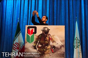 تشییع شهدای آتش نشان در شبستان مصلی-2 8