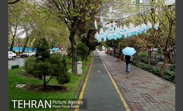 اکران هنرهای محیطی نوروزی در بلوارکشاورز 12